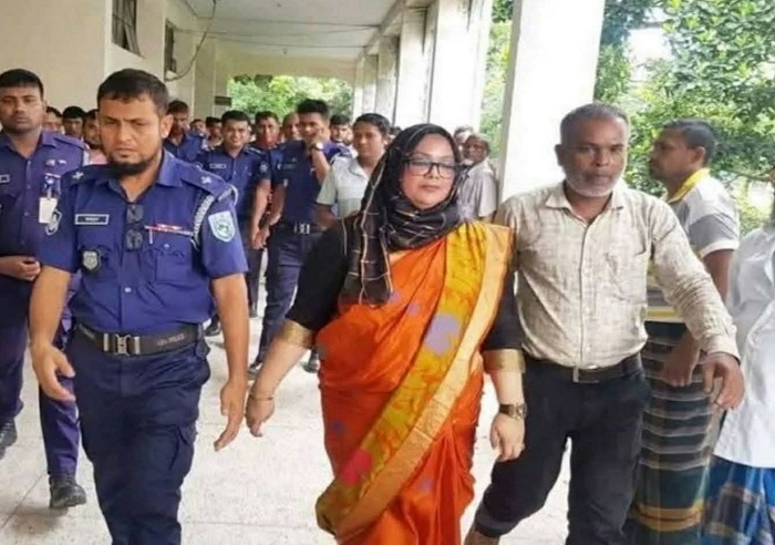 সাংবাদিক নির্যাতন: কুড়িগ্রামের সাবেক ডিসি সুলতানা কারাগারে