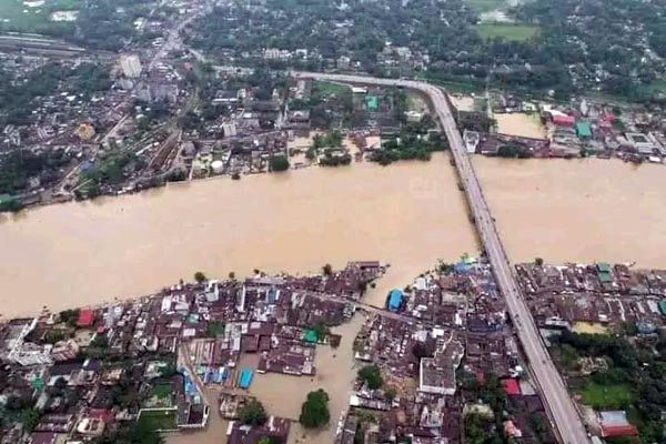 বাড়ছে নদীর পানি, সিলেটে বন্যার আভাস