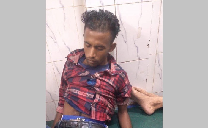 পরকীয়া প্রেমের সন্দেহে স্ত্রীকে ছুরিকাঘাতে হত্যা, স্বামী আটক